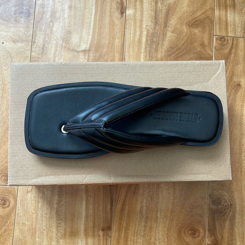 Steve Madden Sandals